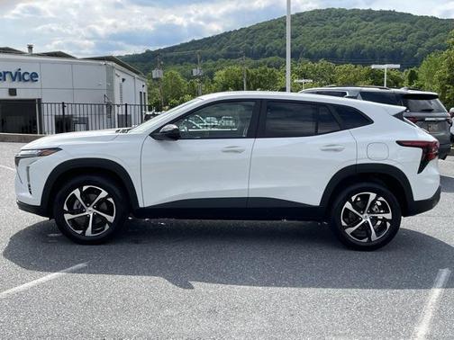 2025 Chevrolet Trax FWD 1RS