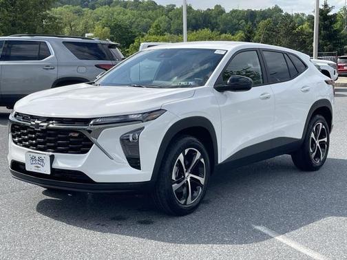 2025 Chevrolet Trax FWD 1RS