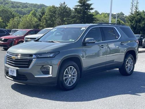 2022 Chevrolet Traverse LT Cloth