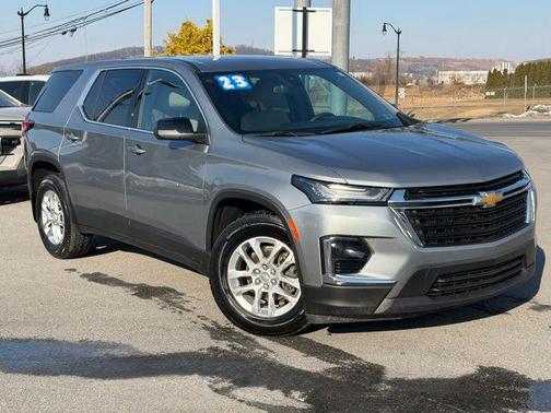 2023 Chevrolet Traverse LS