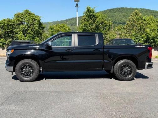Black 2025 Chevrolet Silverado 1500 LT