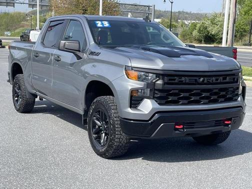2023 Chevrolet Silverado 1500 Custom Trail Boss