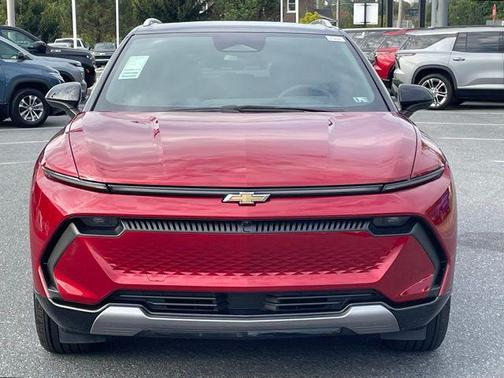 2025 Chevrolet Equinox EV LT