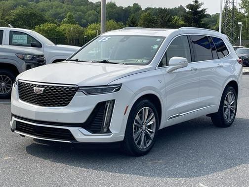 2025 Cadillac XT6 Premium Luxury AWD