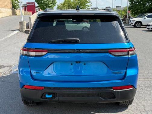 Hydro Blue Pearlcoat 2023 Jeep Grand Cherokee 4xe Trailhawk