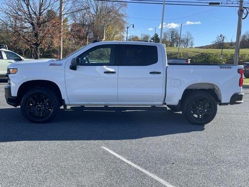 2022 Chevrolet Silverado 1500 Custom Trail Boss