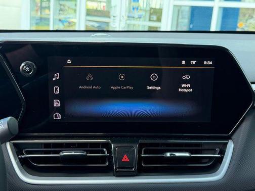 Summit White 2026 Chevrolet Trailblazer LT