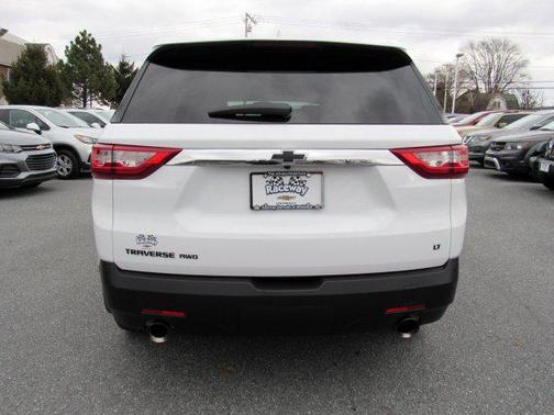 Summit White 2019 Chevrolet Traverse LS