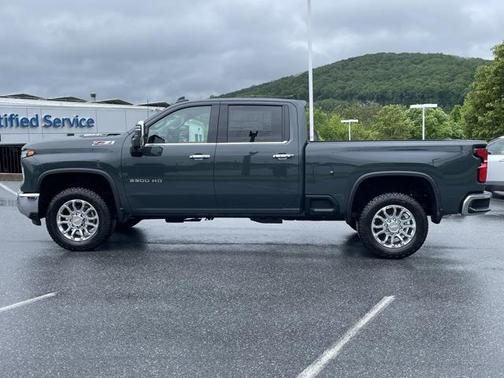 2025 Chevrolet Silverado 3500 LTZ
