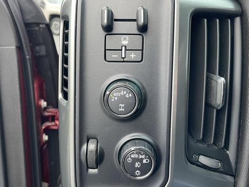 2018 Chevrolet Silverado 1500 2LT