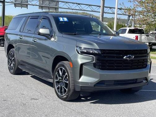2023 Chevrolet Suburban RST
