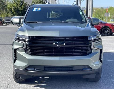 2023 Chevrolet Suburban RST