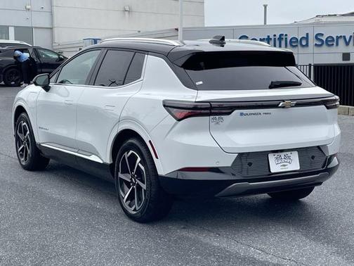 2025 Chevrolet Equinox EV LT