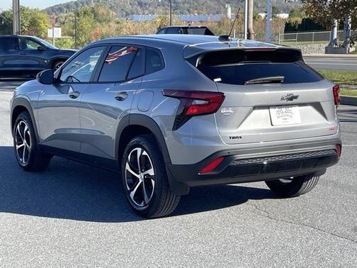2026 Chevrolet Trax FWD 1RS