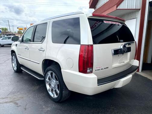 2007 Cadillac Escalade Base