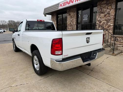 Bright White Clearcoat 2018 RAM 1500 Tradesman