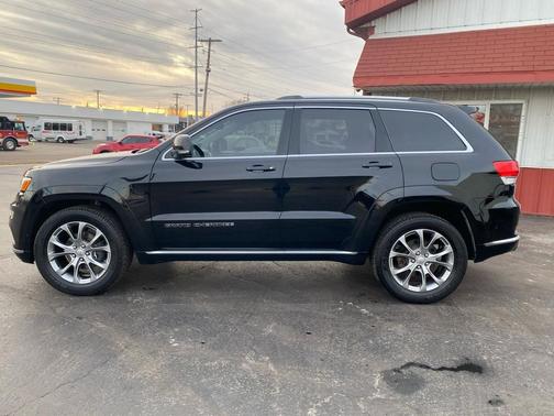 2019 Jeep Grand Cherokee Summit