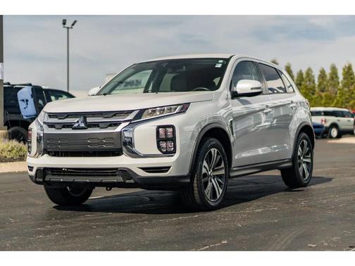 2023 Mitsubishi Outlander Sport SE