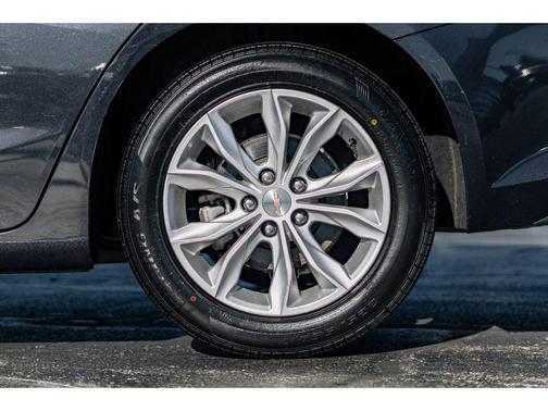 Dark Ash Metallic 2023 Chevrolet Malibu FWD 1LT