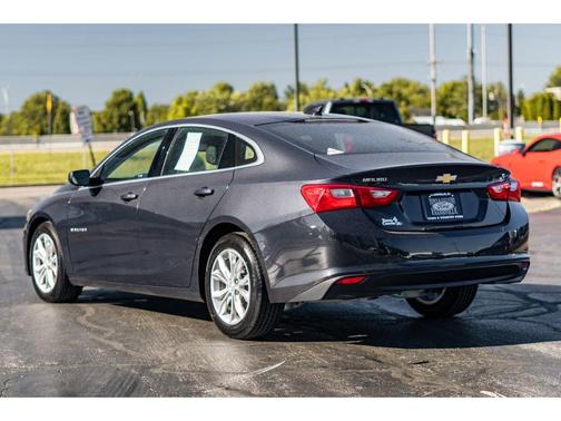 Dark Ash Metallic 2023 Chevrolet Malibu FWD 1LT