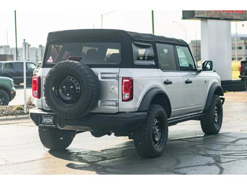 2022 Ford Bronco Black Diamond