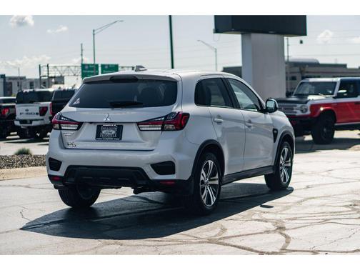 2023 Mitsubishi Outlander Sport 2.0 ES