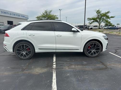 2022 Audi Q8 55 Premium Plus