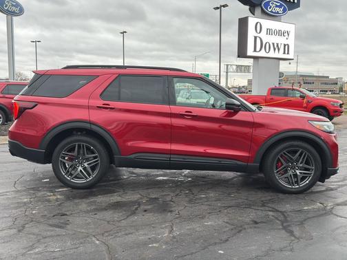 2025 Ford Explorer ST