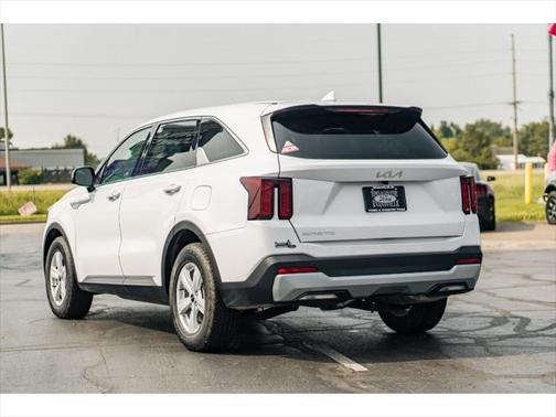 2024 Kia Sorento LX
