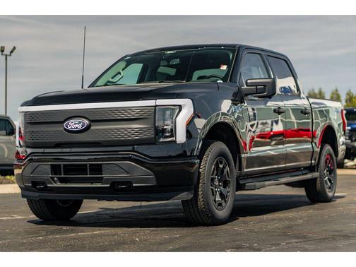 Agate Black Metallic 2025 Ford F-150 Lightning XLT