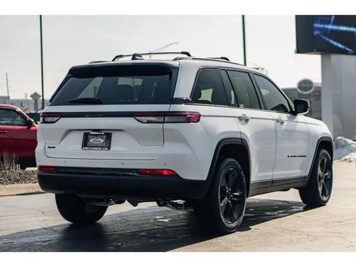 2025 Jeep Grand Cherokee Altitude