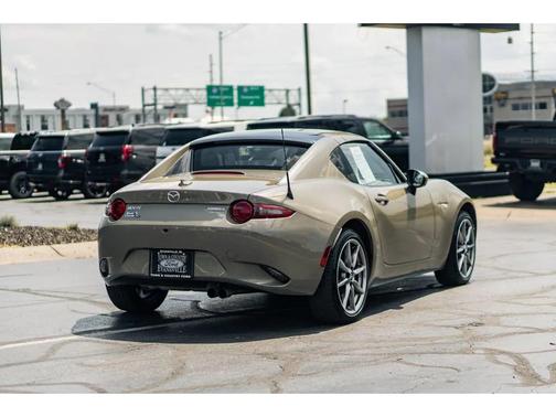 2023 Mazda MX-5 Miata RF Grand Touring