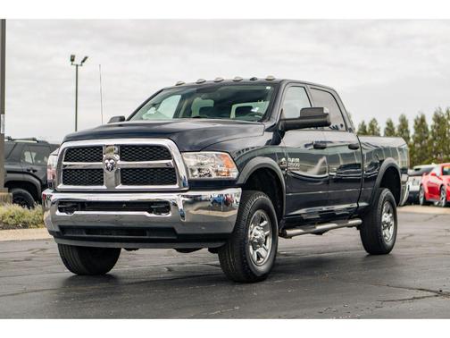 2018 RAM 2500 Tradesman Crew Cab 4x4 6'4' Box