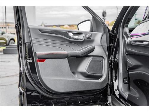 2025 Ford Escape ST-Line Elite