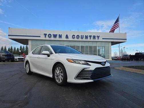 2024 Toyota Camry LE