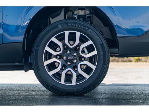Atlas Blue 2024 Ford Maverick Lariat