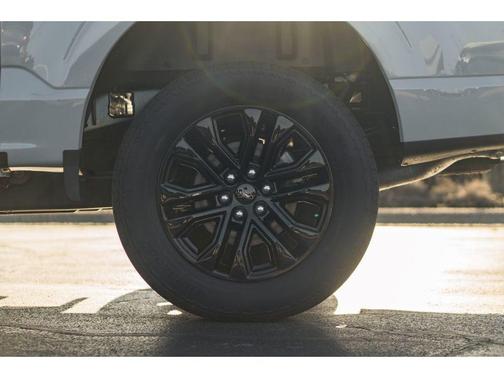 Avalanche 2026 Ford F-150 XLT