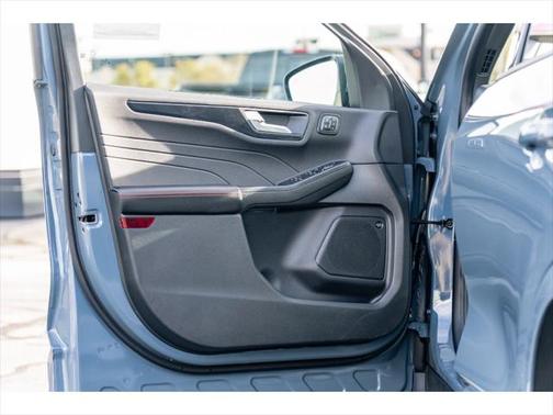 2025 Ford Escape ST-Line Elite