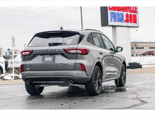2025 Ford Escape ST-Line Elite