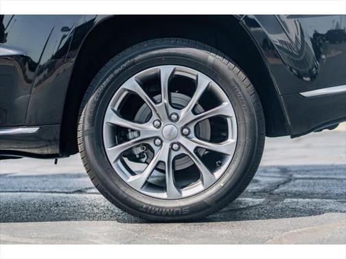 2019 Jeep Grand Cherokee Summit