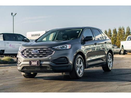Carbonized Gray Metallic 2021 Ford Edge SE