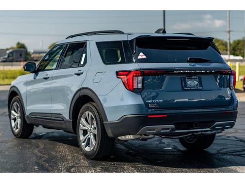 Vapor Blue Metallic 2026 Ford Explorer Active