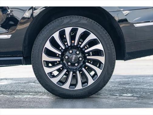 2023 Lincoln Navigator Black Label