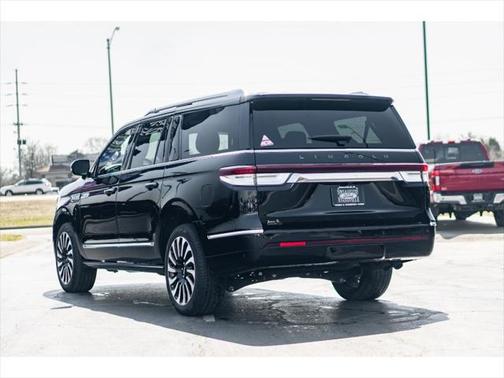 2023 Lincoln Navigator Black Label