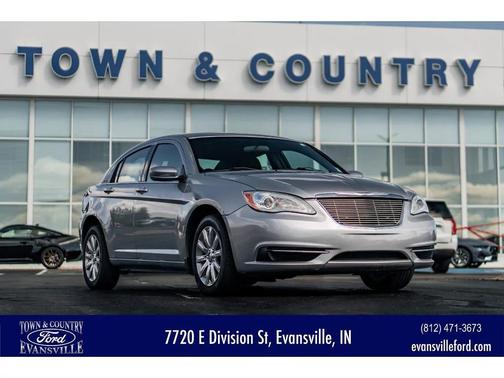 2013 Chrysler 200 Touring