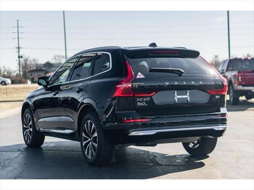 2023 Volvo XC60 B5 Plus Bright Theme