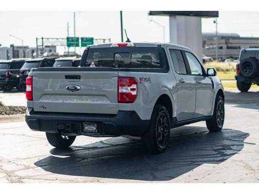 2023 Ford Maverick Lariat