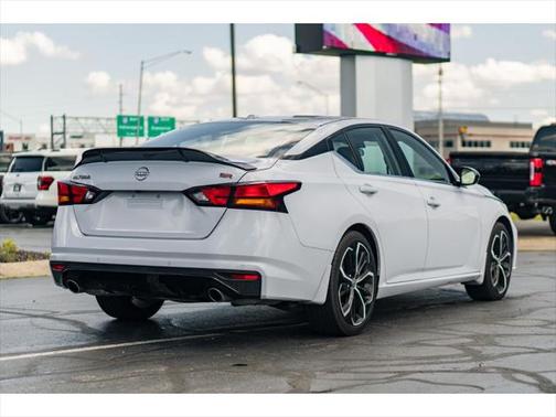 2024 Nissan Altima SR FWD