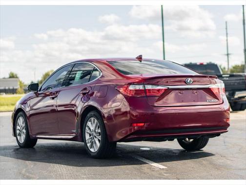 2015 Lexus ES 300h Base