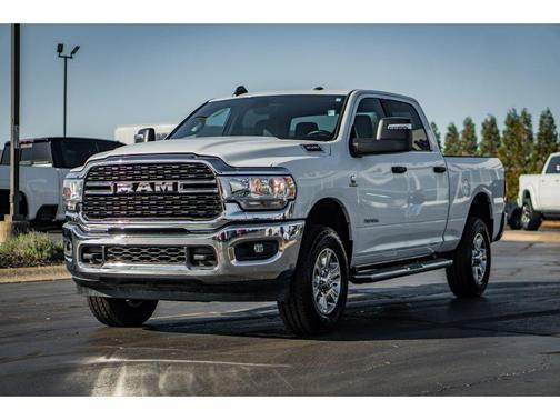 2023 RAM 3500 Big Horn Crew Cab 4x4 6'4' Box